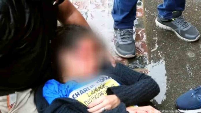 Predicadora fue atacada con un cuchillo mientras predicaba sobre Cristo